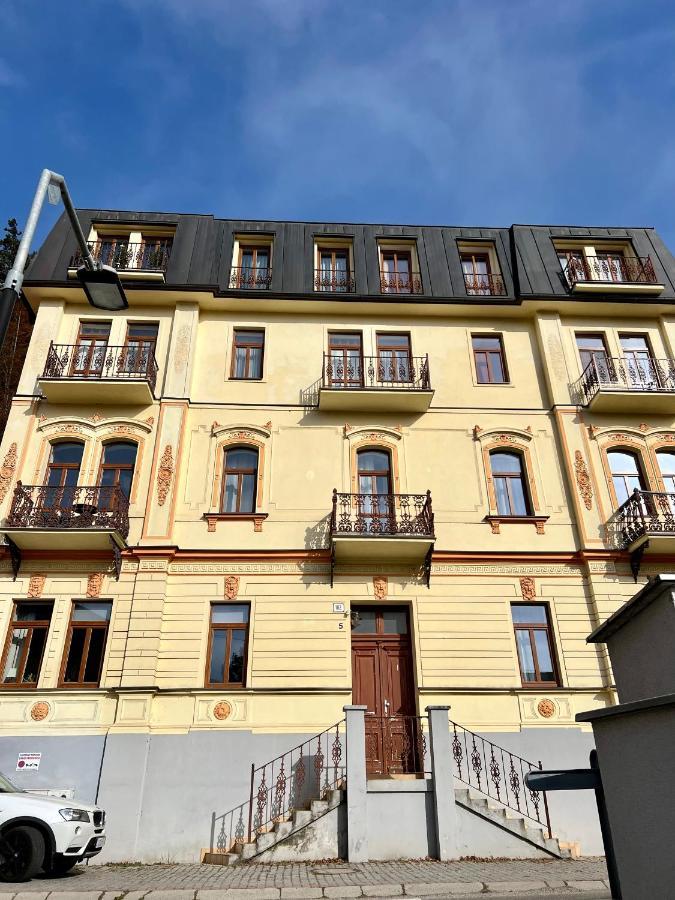 Artelier - Trencianske Teplice Apartment Exterior photo
